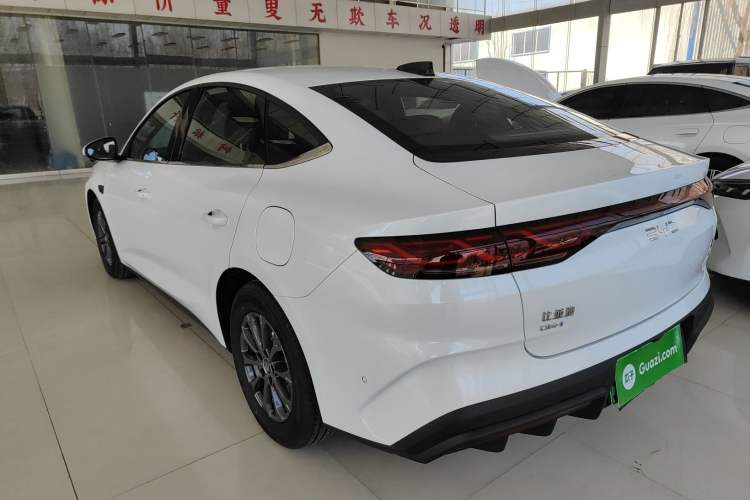 Used BYD Qin L 2025 DM-i Smart Drive 80KM Leading Model