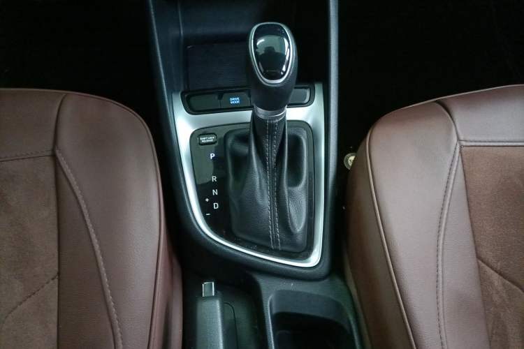 Used Hyundai Celesta 2018 1.6L Automatic GL Enjoyment Version China V Standard
