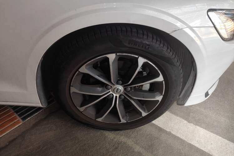 Used Volvo S60 2021 T4 Zhiyi Luxury Edition