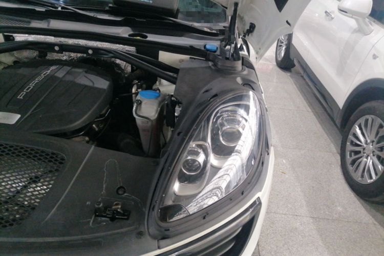 Used Porsche Macan 2014 Macan 2.0T
