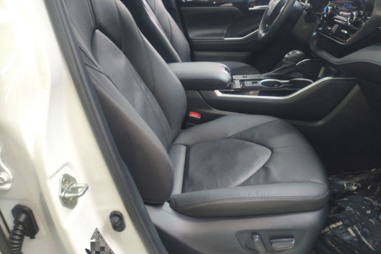 Used Toyota Highlander 2022 Dual-Engine 2.5L Four-Wheel Drive Prestige Version 7 Seats