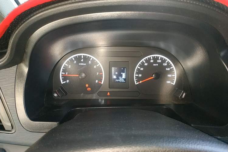 Used FORTHING Lingzhi 2023 M5L 1.6L Base Model 5 Seats
