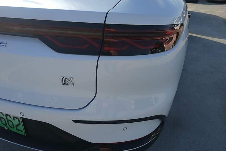 Used BYD Han 2022 DM-i 121KM Prestige Model
