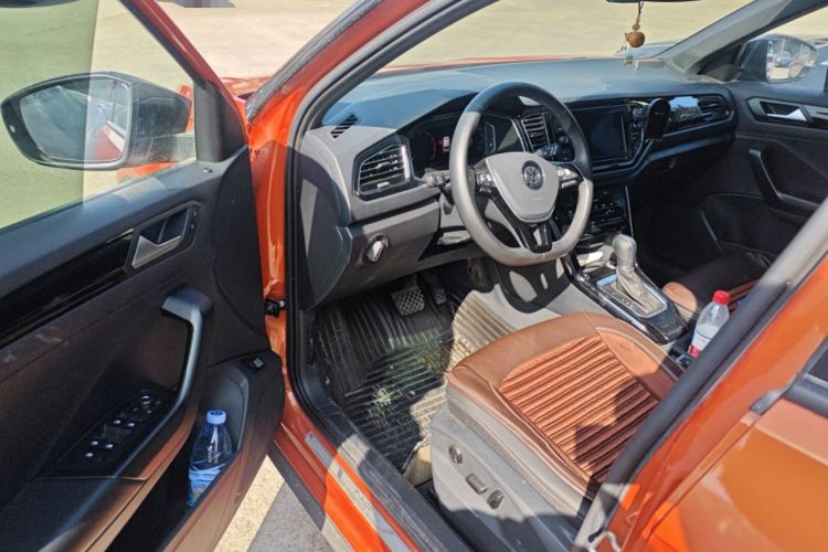 Used Volkswagen T-ROC 2020 280TSI DSG Two-Wheel-Drive Luxury Version
