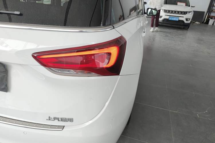 Used Buick GL6 2018 18T 6-Seater Luxury Model
