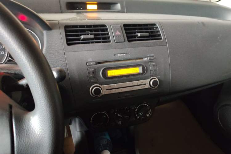 Used Suzuki Swift 2013 1.5L Automatic Standard Edition