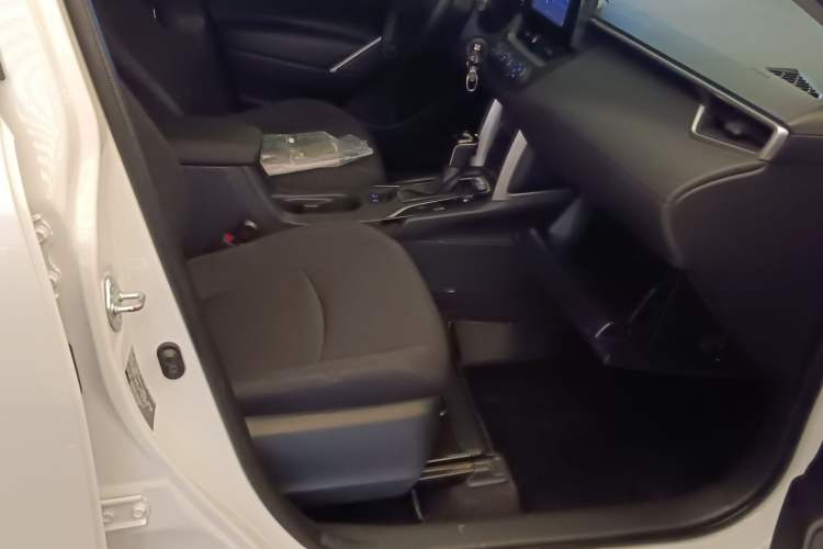 Used Toyota Corolla Cross 2022 2.0L Pioneer Edition
