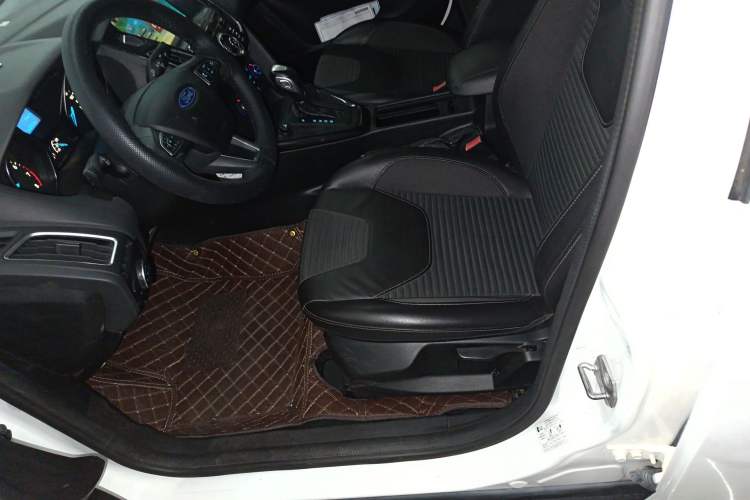 Used Ford Focus 2015 Sedan 1.6L Automatic Trend Model
