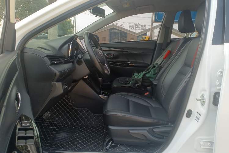 TDK.VehicleDetails.img