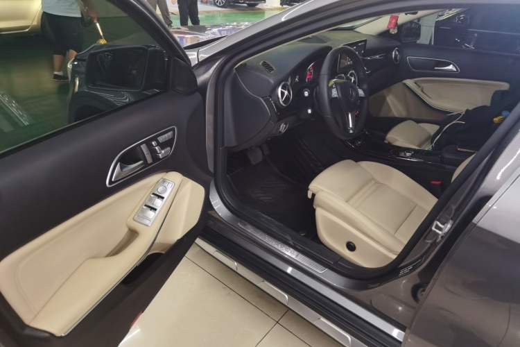 Used Mercedes-Benz GLA 2016 GLA 200 Fashion Model
