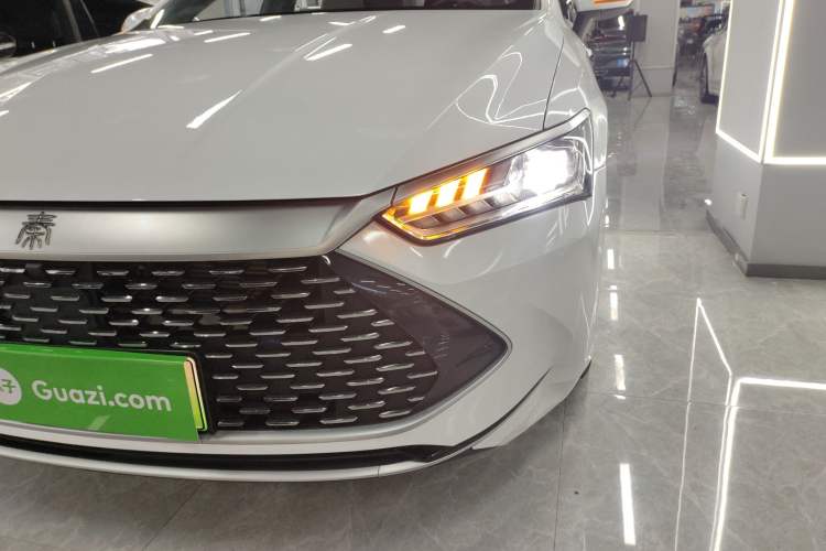 Used BYD Qin PLUS 2024 HONOR Edition DM-i 55KM Leading Model
