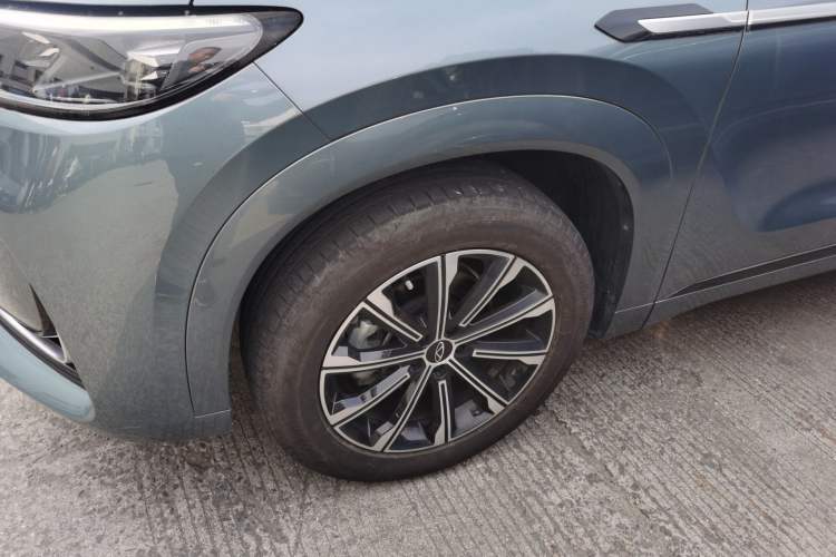 Used Chery Tiggo 9 2023 2.0T Dual-Clutch Two-Wheel Drive Leading Edition 5 Seats