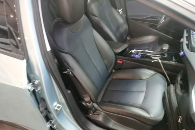 Used Buick Velite 6 2022 Plug-in Hybrid Connected Smart Edition
