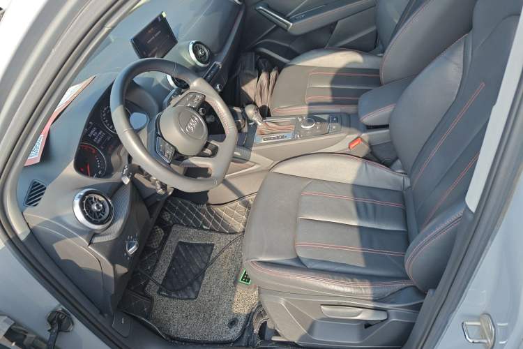 Used Audi Q2L 2022 35 TFSI Progressive Dynamic Edition