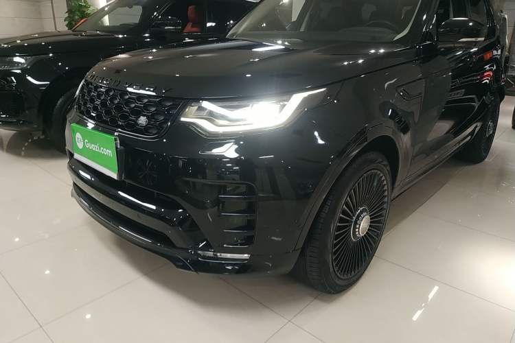 Used Land Rover Discovery 2021 360 PS R-Dynamic S
