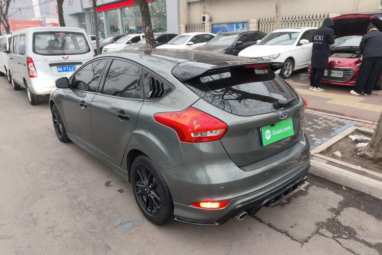 Used Ford Focus 2015 Hatchback 1.6L Automatic Fashion Edition