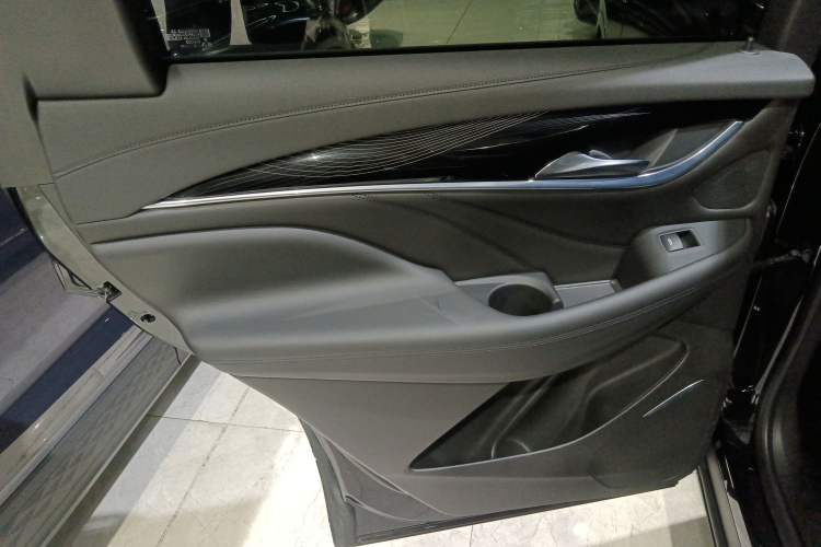 Used Buick Enclave 2022 652T 4x4 Prestige Flagship 6-Seater
