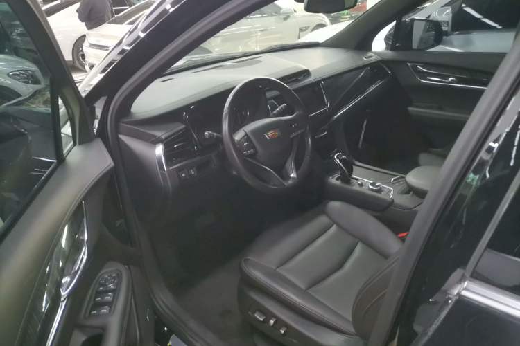 Used Cadillac XT6 2021 2.0T 6-Seater Two-Wheel Drive Luxury Version
