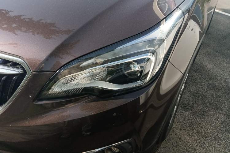 Used Buick Envision 2018 20T Two-Wheel-Drive Elite Model
