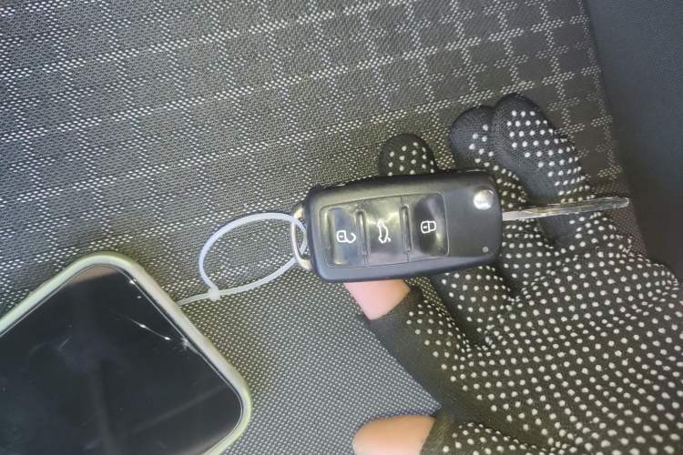 Used Volkswagen Polo 2016 1.6L Automatic Comfort Model
