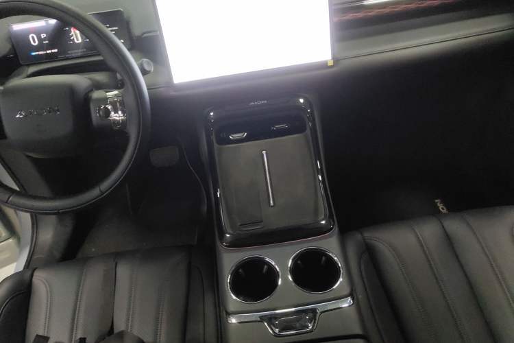 Used AION V 2024 Aion Tyrannosaurus 650 Smart Premium Edition