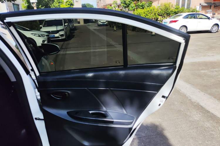 Used Toyota YARiS L 2017 1.5E CVT Dynamic Edition
