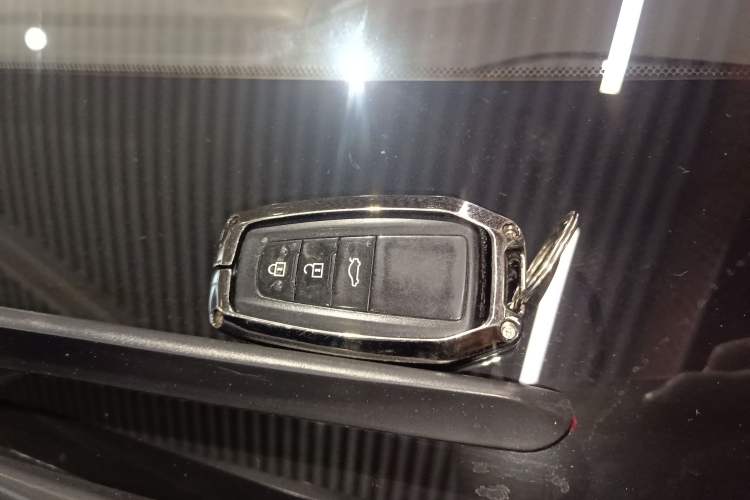 Used Toyota Highlander 2022 Dual-Engine 2.5L Four-Wheel Drive Prestige Version 7 Seats