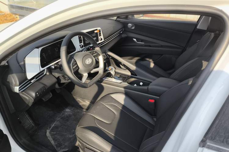 Used Hyundai Elantra 2023 1.5L CVT GLX Elite Edition