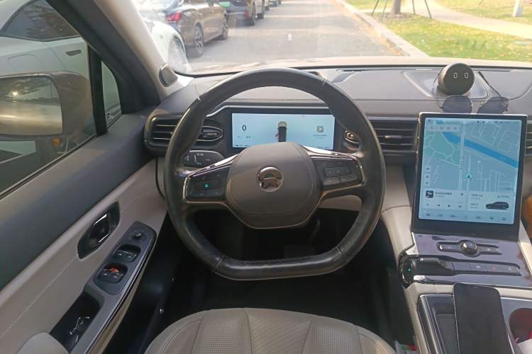 Used Nio ES8 2020 415 km Range 6-Seater Version
