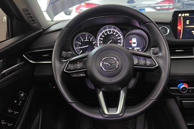 Used Mazda Atenza 2021 2.0L Blue Sky Luxury Edition
