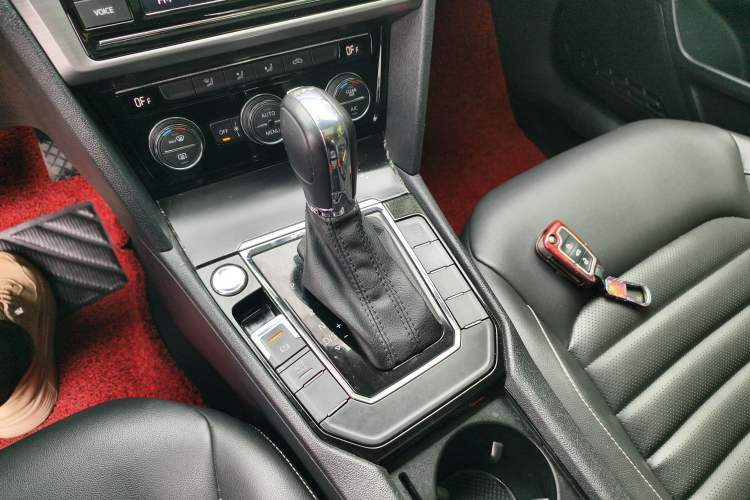 Used Volkswagen Lamando 2019 280TSI DSG Comfort Edition China VI standard
