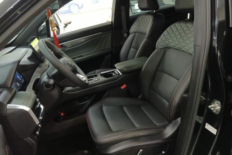 Used Geely Auto Haoyue L 2023 2.0T DCT Prestige Edition
