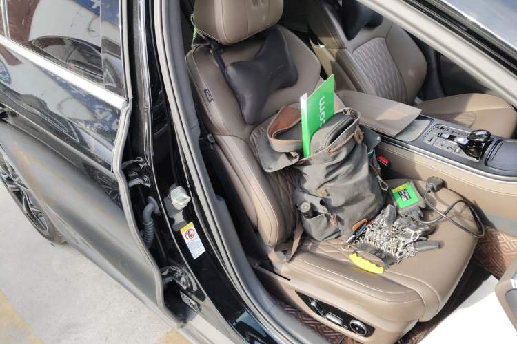 Used BYD Han 2024 EV Glory Edition 605KM Front-Wheel-Drive Premium Model
