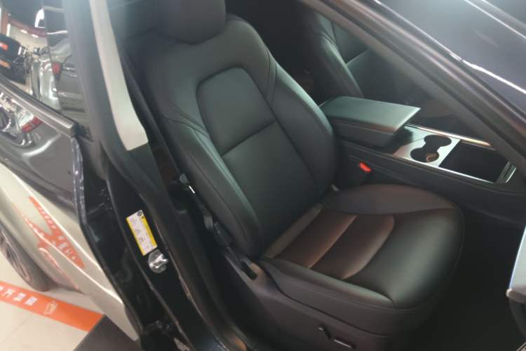 Used Tesla Model Y 2024 Rear-Wheel-Drive Version
