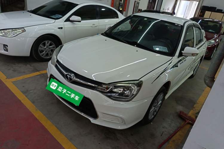 Used Soueast V3 Lingyue 2015 1.5L AMT Happiness Edition