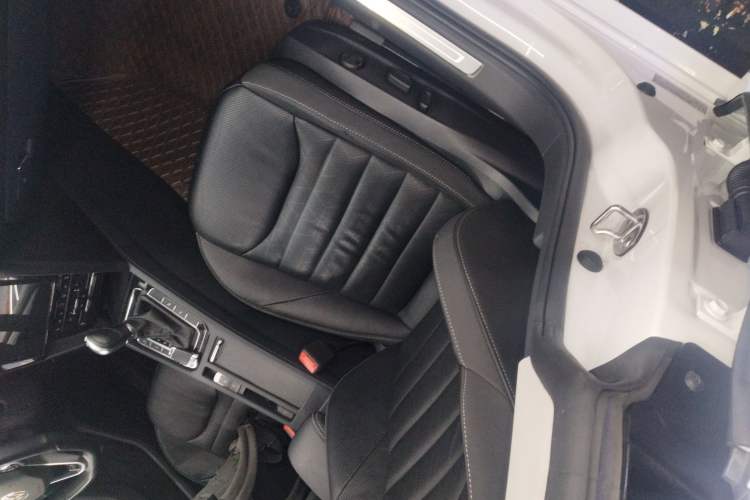 Used Volkswagen FAW-Volkswagen CC 2021 380TSI Striking Edition
