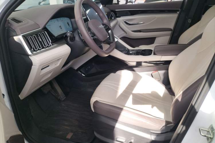 Used BYD Song PLUS New Energy 2025 EV 520km Premium Version