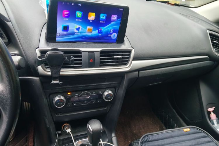 Used Mazda Mazda 3 Axela 2017 Sedan 1.5L Automatic Luxury Model Emission Standard China V
