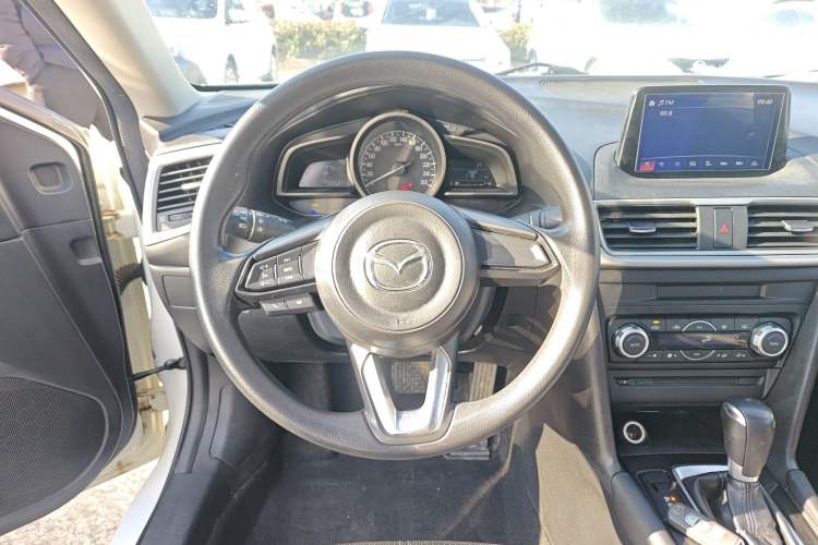 Used Mazda Mazda 3 Axela 2017 Sedan 1.5L Automatic Luxury Model Emission Standard China V