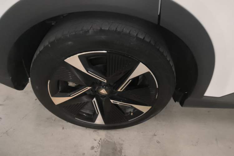 Used  S07 2023 200Max Range-Extended Version