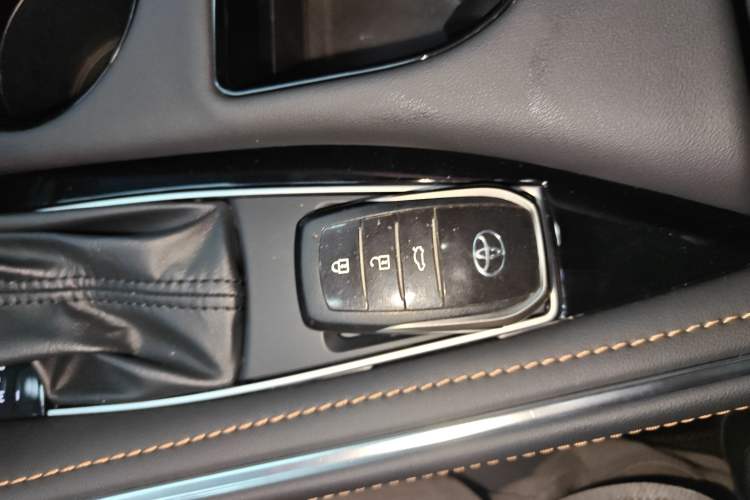 Used Toyota Avalon 2024 2.0L Premium Edition