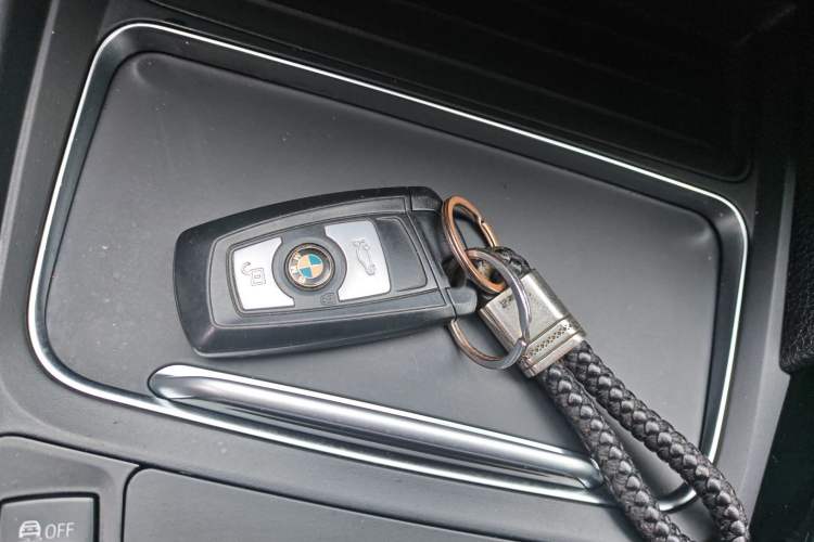 Used BMW 3 Series 2019 320Li Fashion Model
