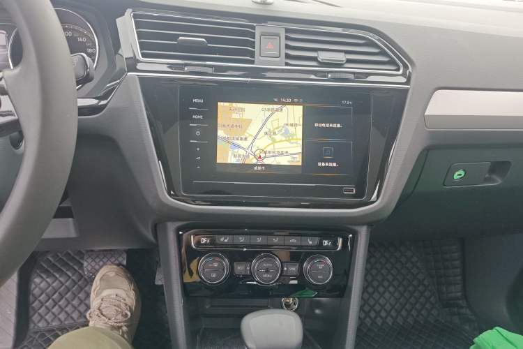 Used Volkswagen Tiguan L 2019 Revised 330TSI Automatic Two-Wheel Drive Smart & Luxury Edition China VI Standard