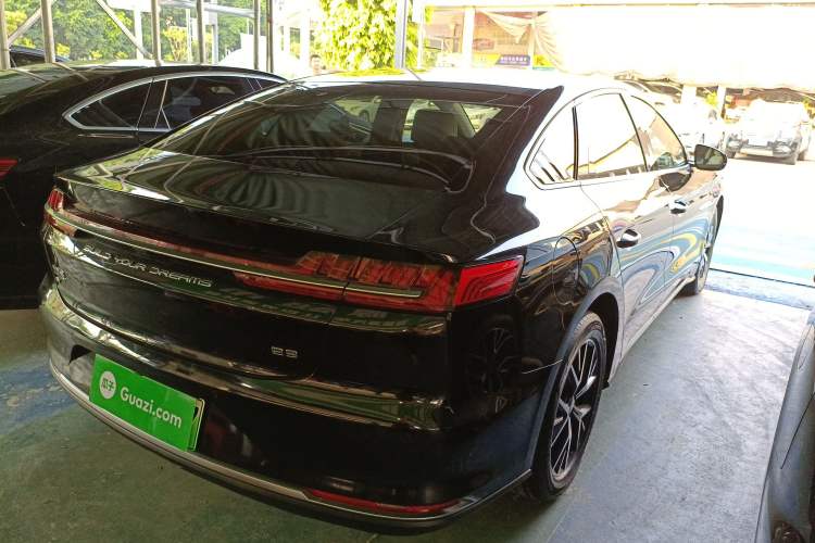 Used BYD e9 2021 Business Edition