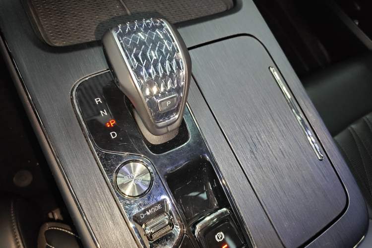 Used GAC Trumpchi GS8 2022 Dual-Engine Series 2.0TM Two-Wheel Drive Prestige Edition (7 Seats)