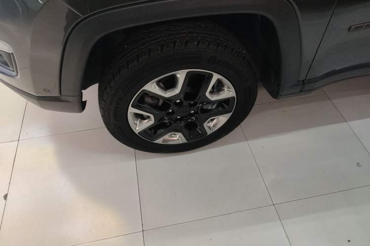 Used Jeep Compass 2017 200TS Automatic High-Performance All-Wheel Drive Edition
