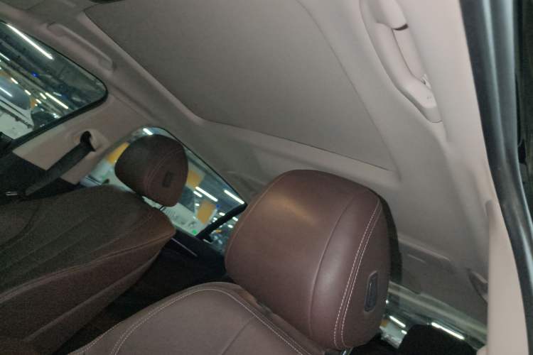 Used BMW 5 Series 2019 525Li Luxury Package
