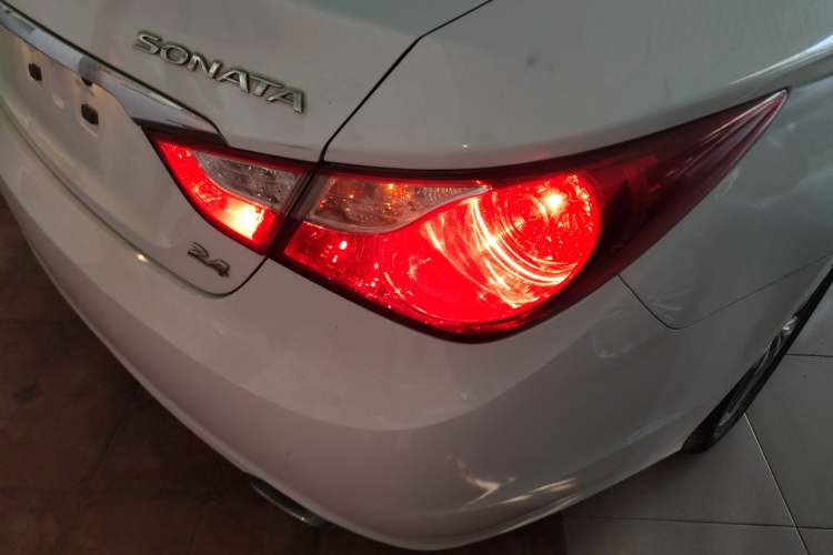 Used Hyundai Sonata 2014 2.4L Automatic Leading Edition China IV Standard
