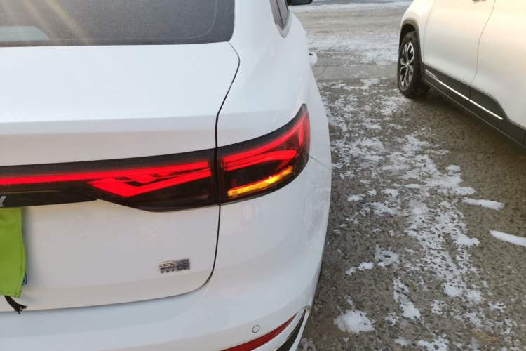 Used Geely Auto Emgrand 2022 4th Generation 1.5L CVT Luxury Model
