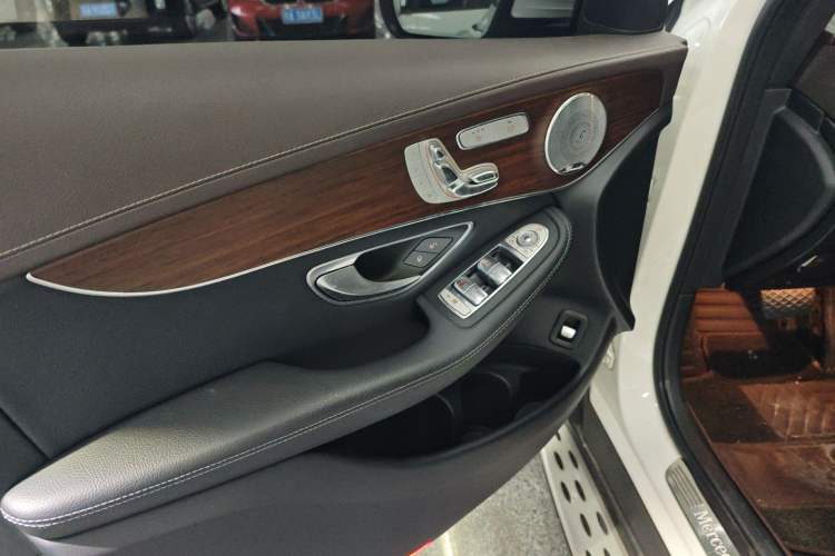 Used Mercedes-Benz GLC 2021 GLC 300 L 4MATIC Dynamic Model
